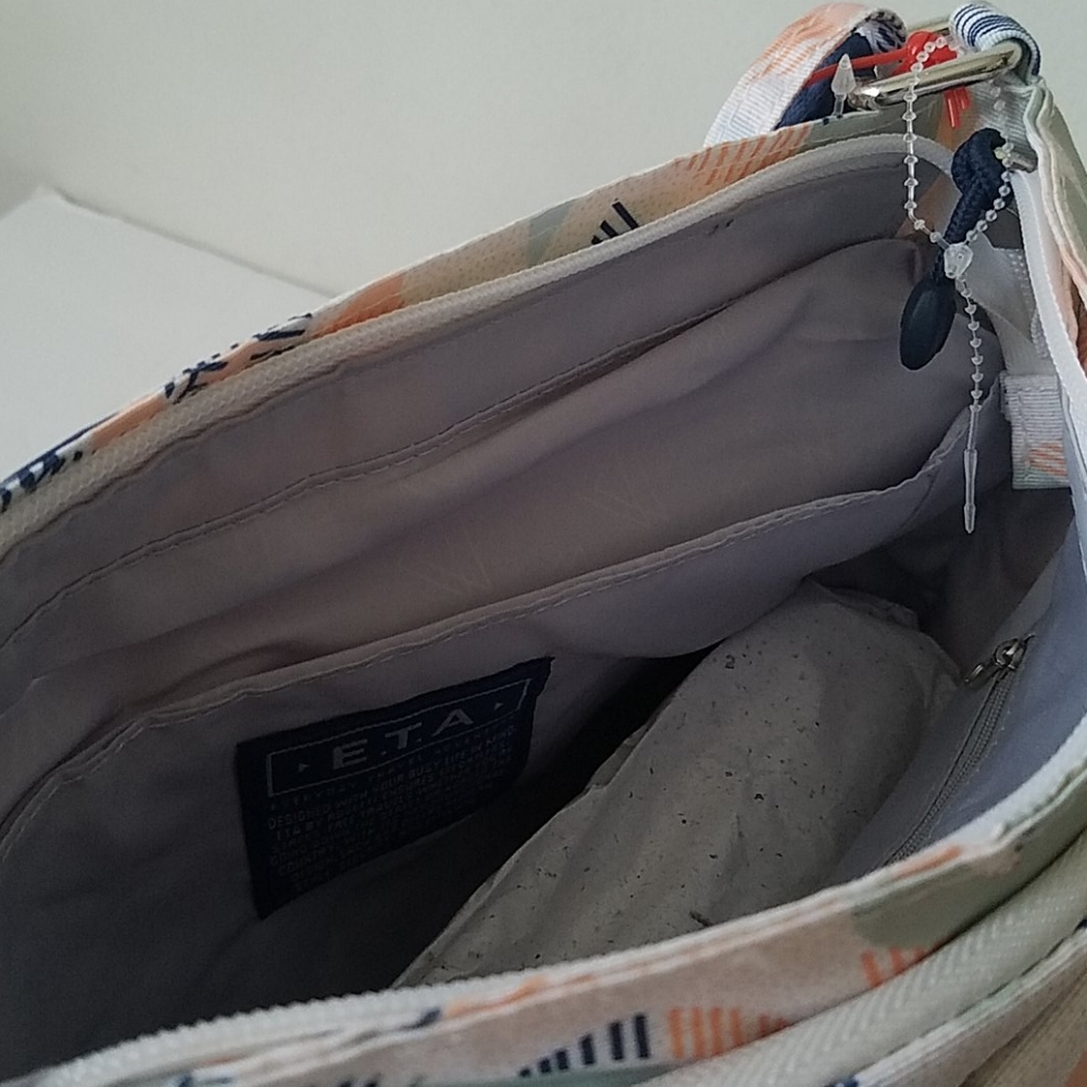 E.T.A. Purse - Picture 8 of 16